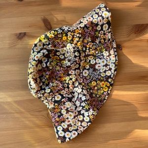 Floral bucket hat